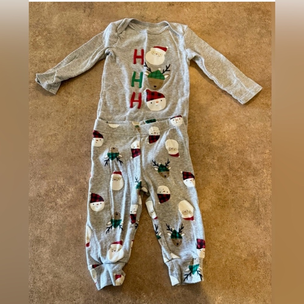Carter's - Gray Santa and Reindeer Two Piece Set, Size 12M